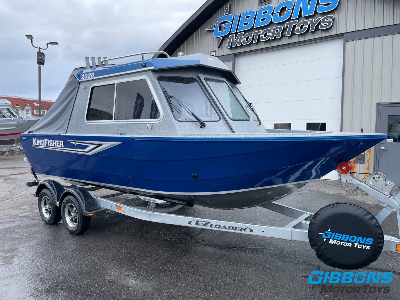 2025 Kingfisher 2025 Escape HT