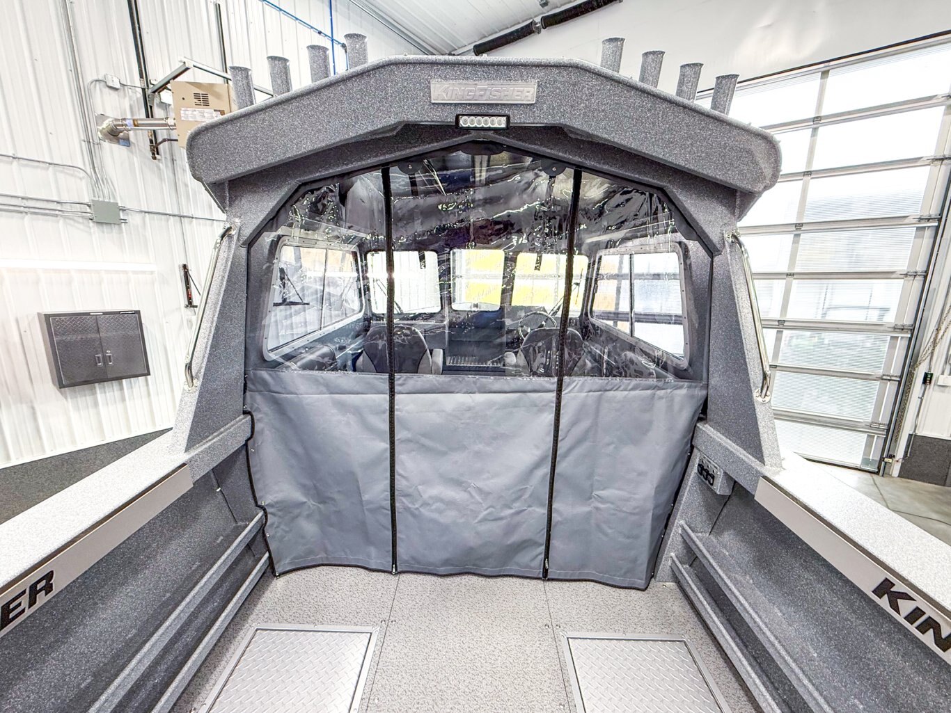 2025 Kingfisher 2225 Escape HT