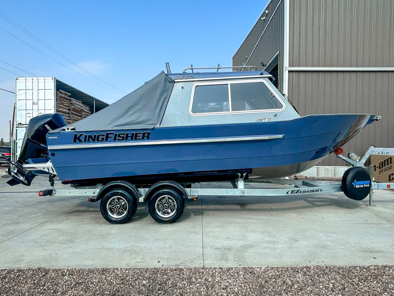 2025 Kingfisher 2225 Escape HT