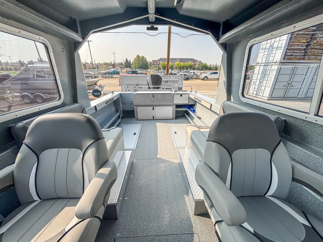 2025 Kingfisher 2225 Escape HT