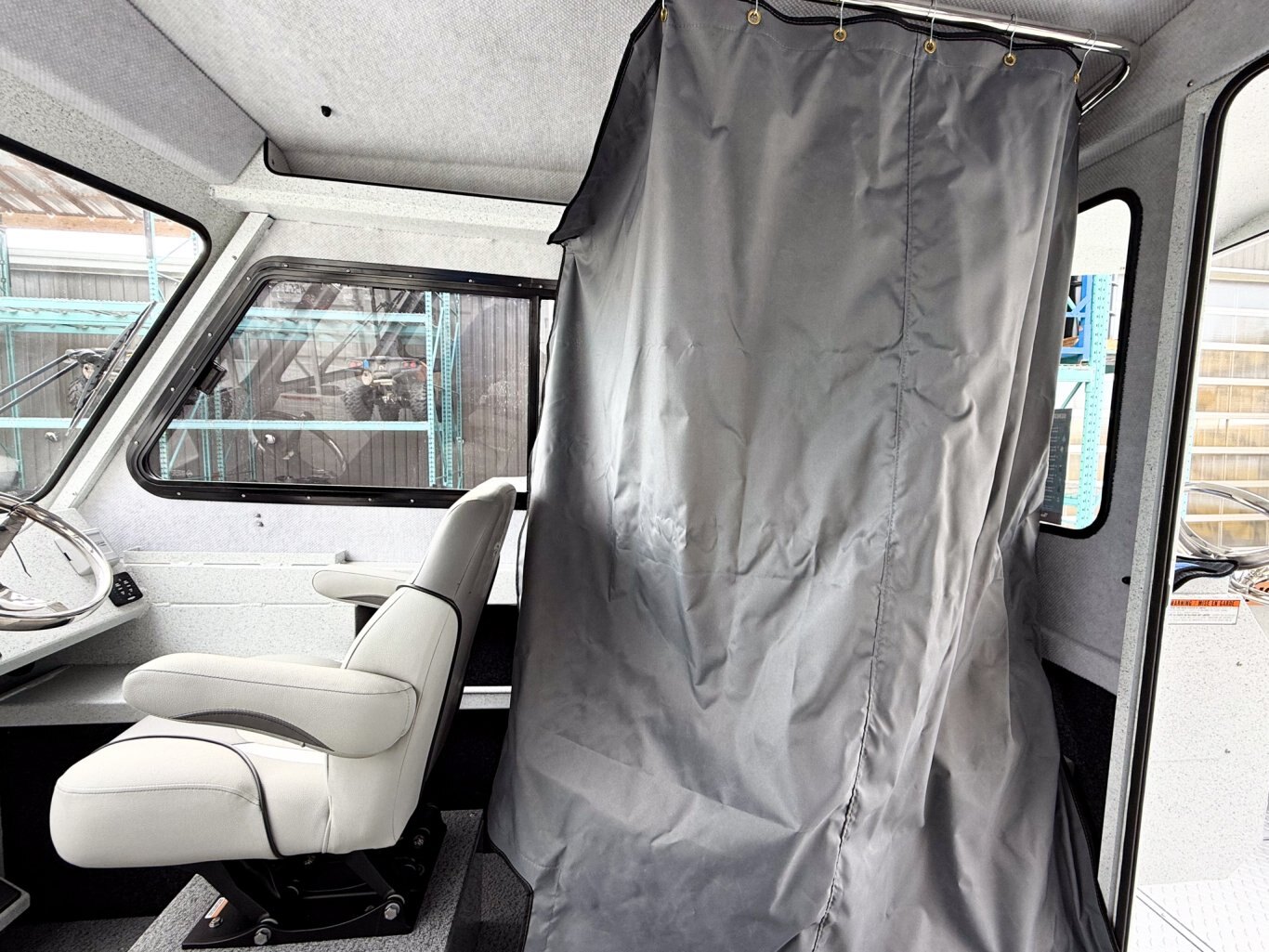 2025 Kingfisher 2425 Escape HT