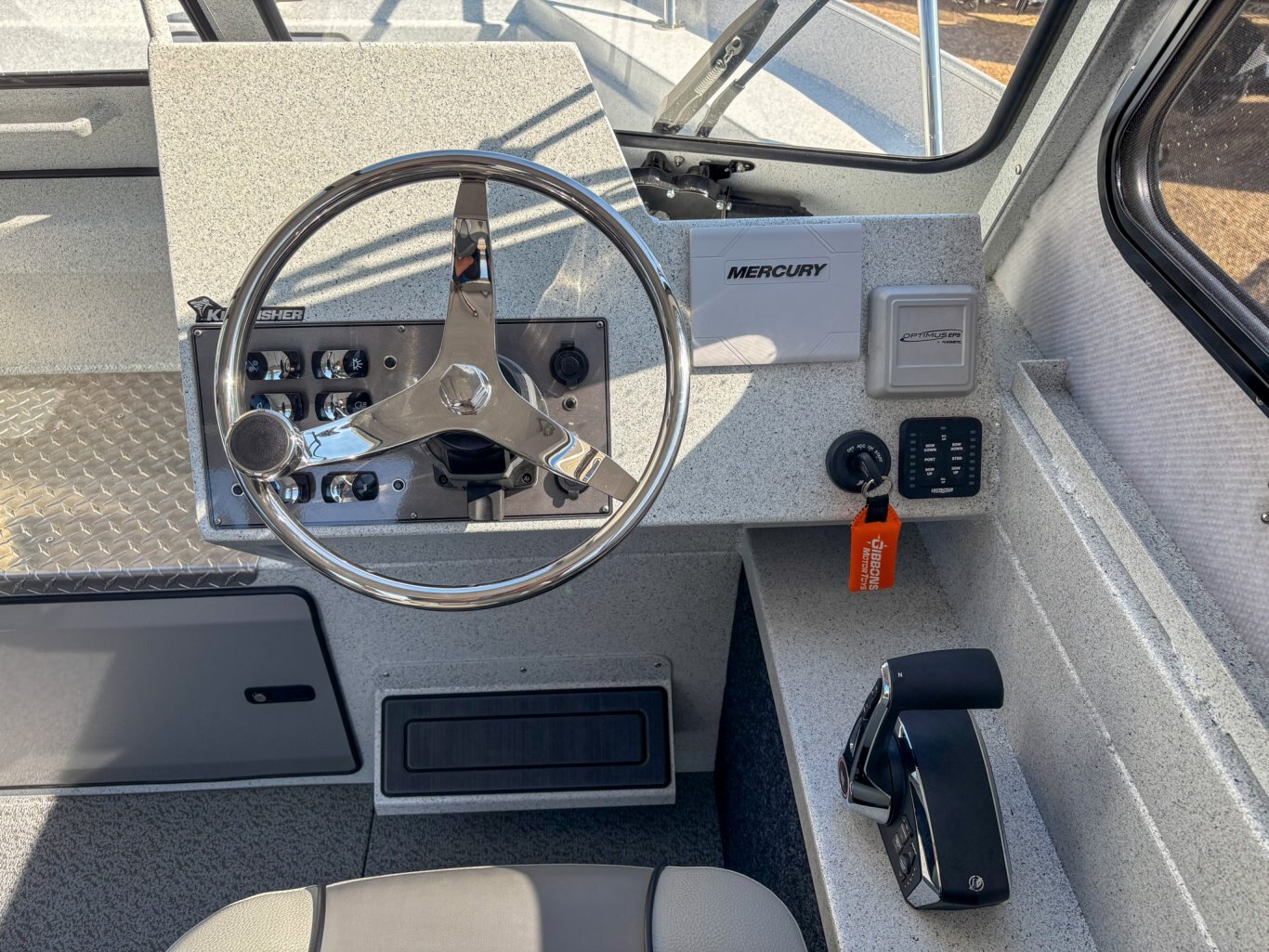 2025 Kingfisher 2425 Escape HT