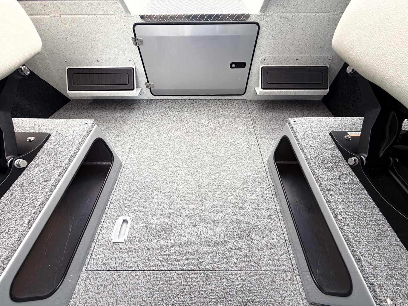 2025 Kingfisher 2425 Escape HT