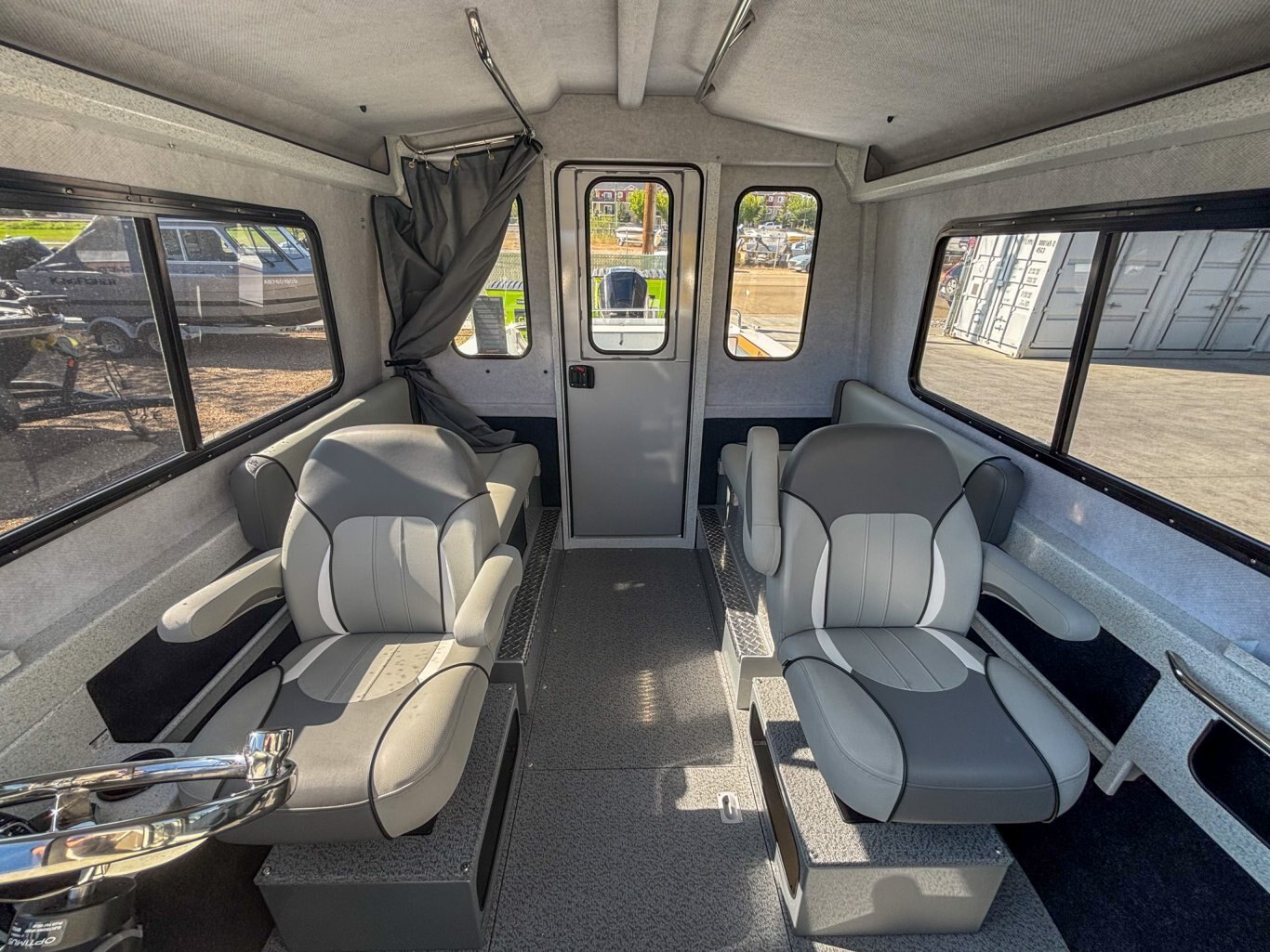 2025 Kingfisher 2425 Escape HT