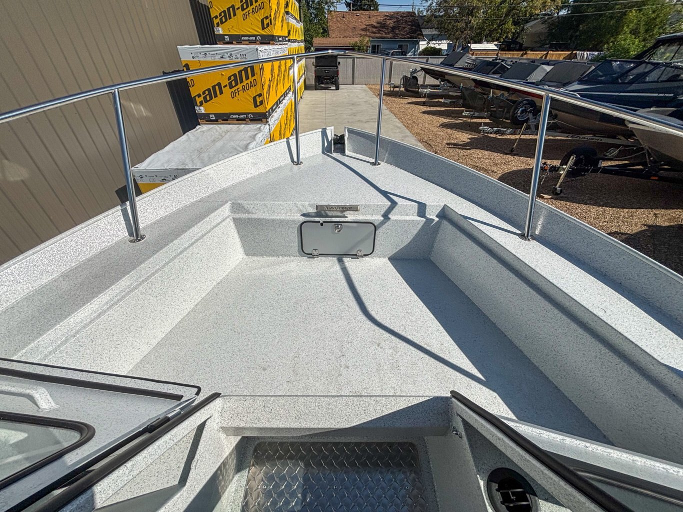 2025 Kingfisher 2425 Escape HT