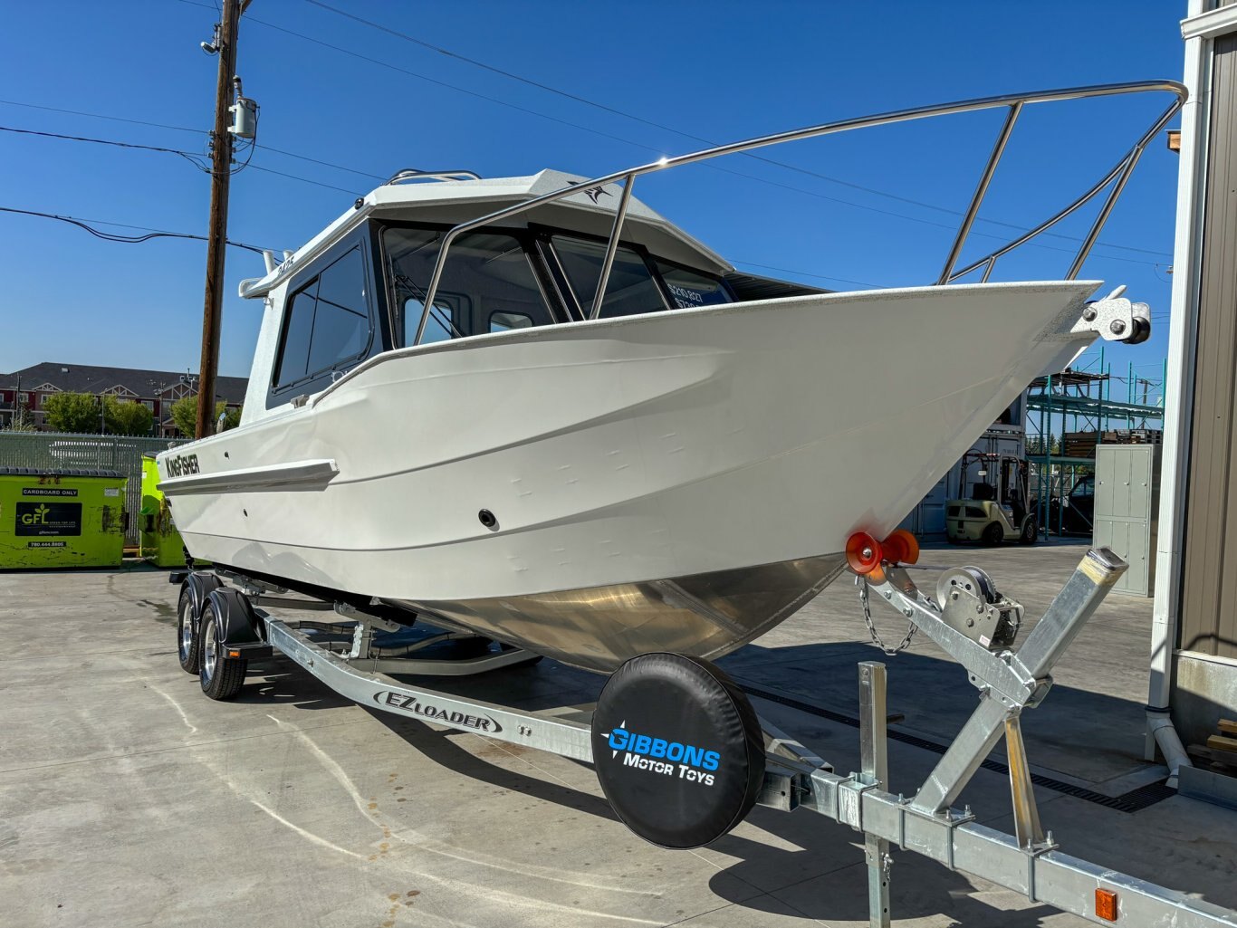 2025 Kingfisher 2425 Escape HT