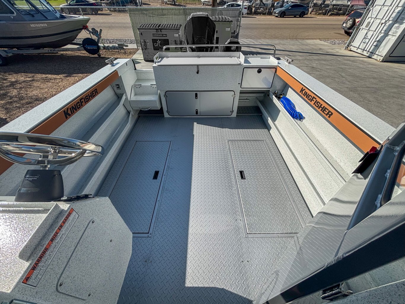 2025 Kingfisher 2425 Escape HT