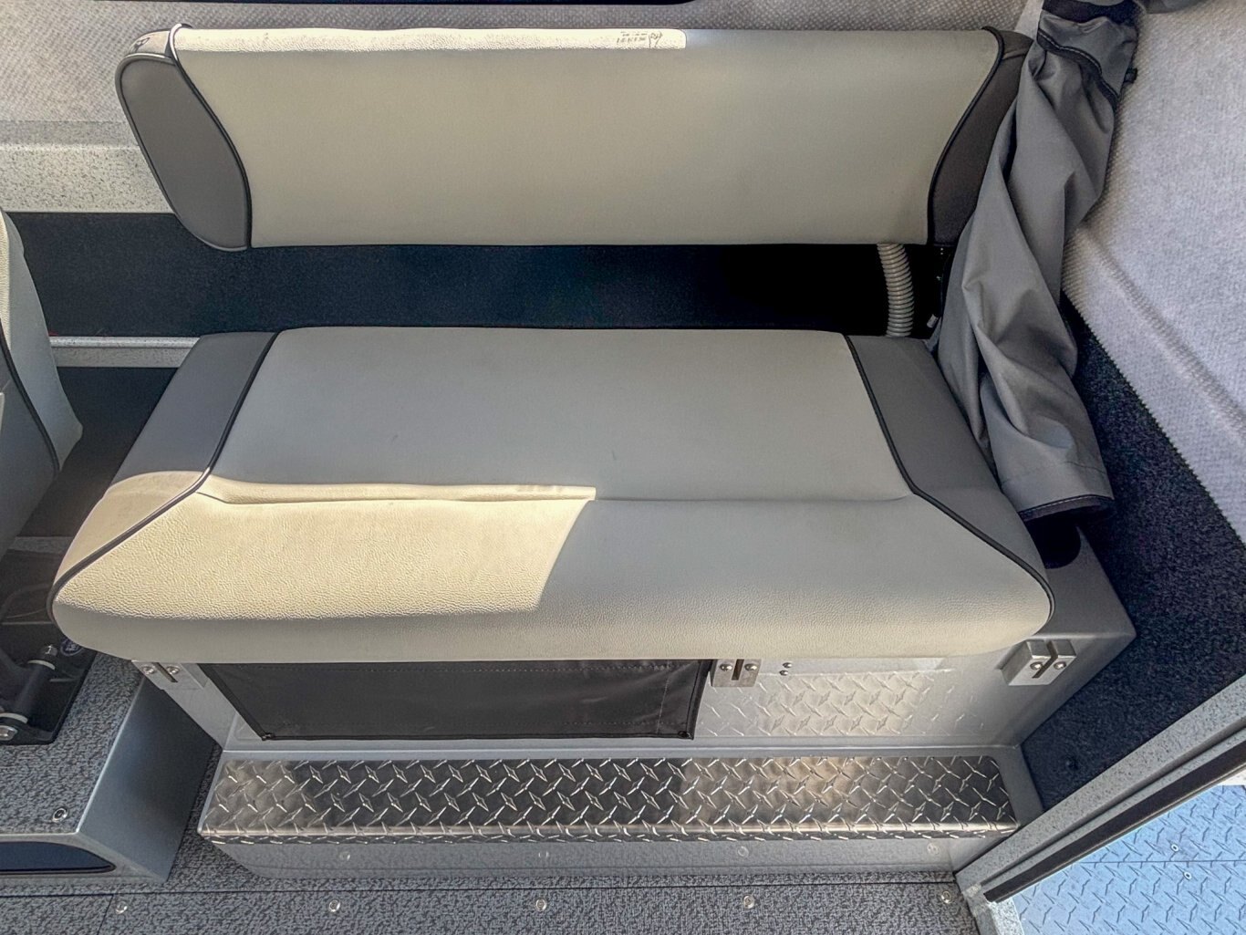 2025 Kingfisher 2425 Escape HT