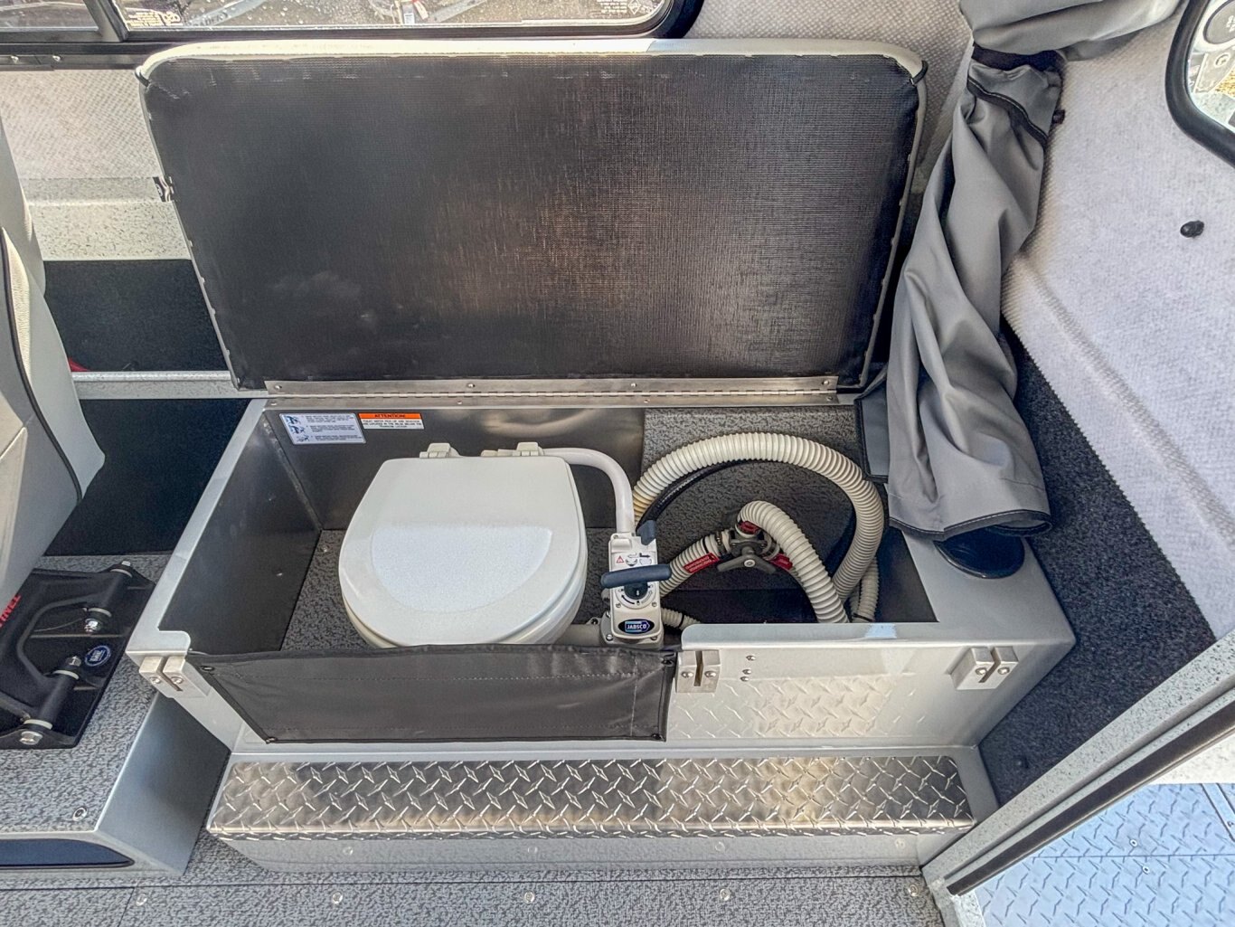 2025 Kingfisher 2425 Escape HT