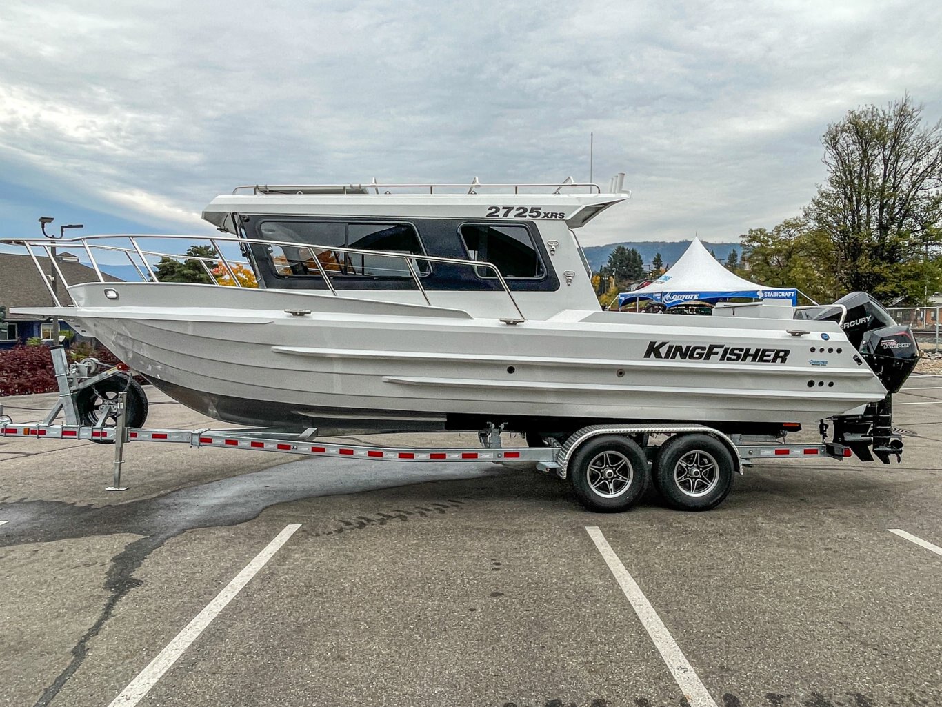 2025 KingFisher 2725 XRS