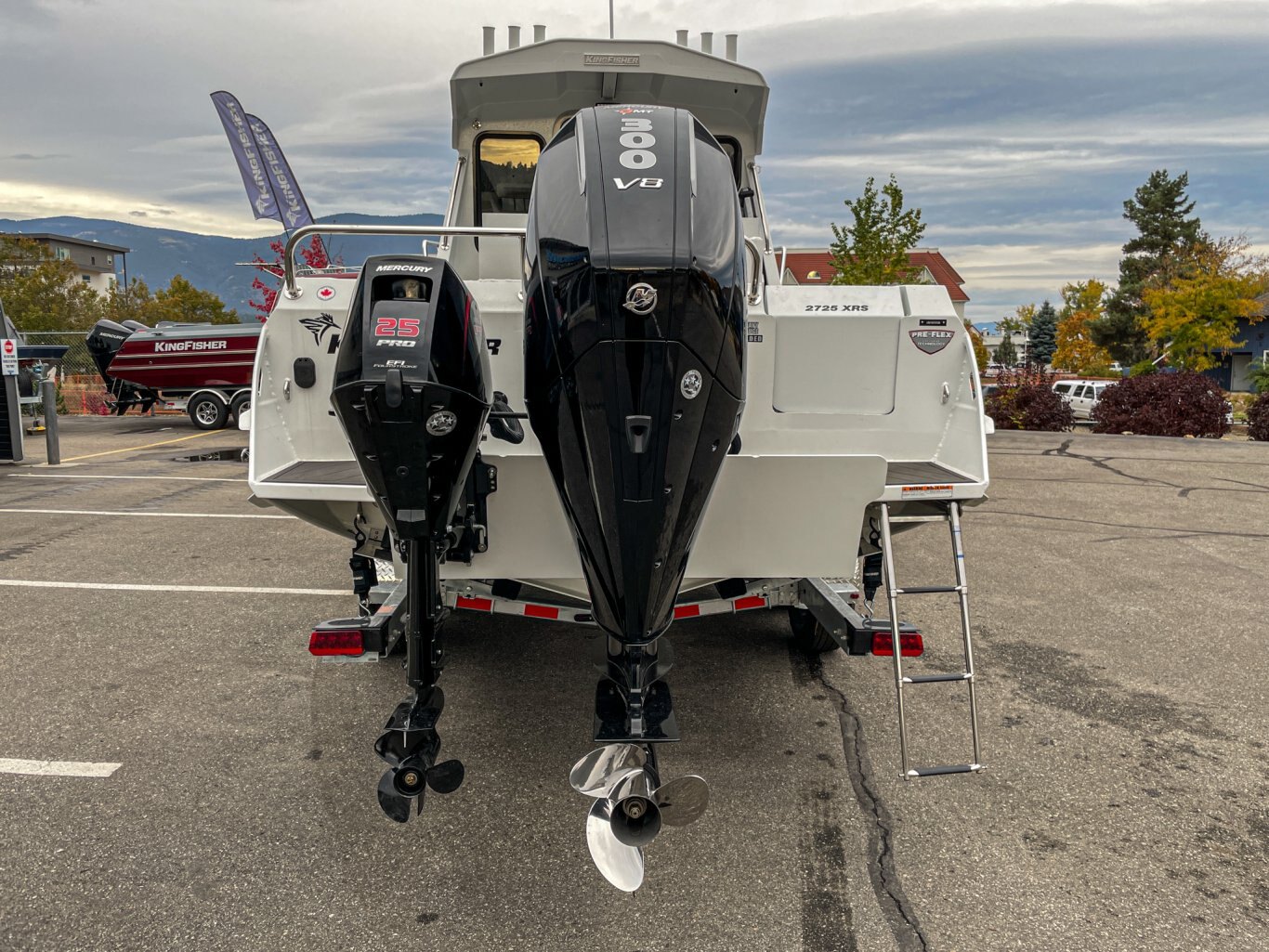 2025 KingFisher 2725 XRS