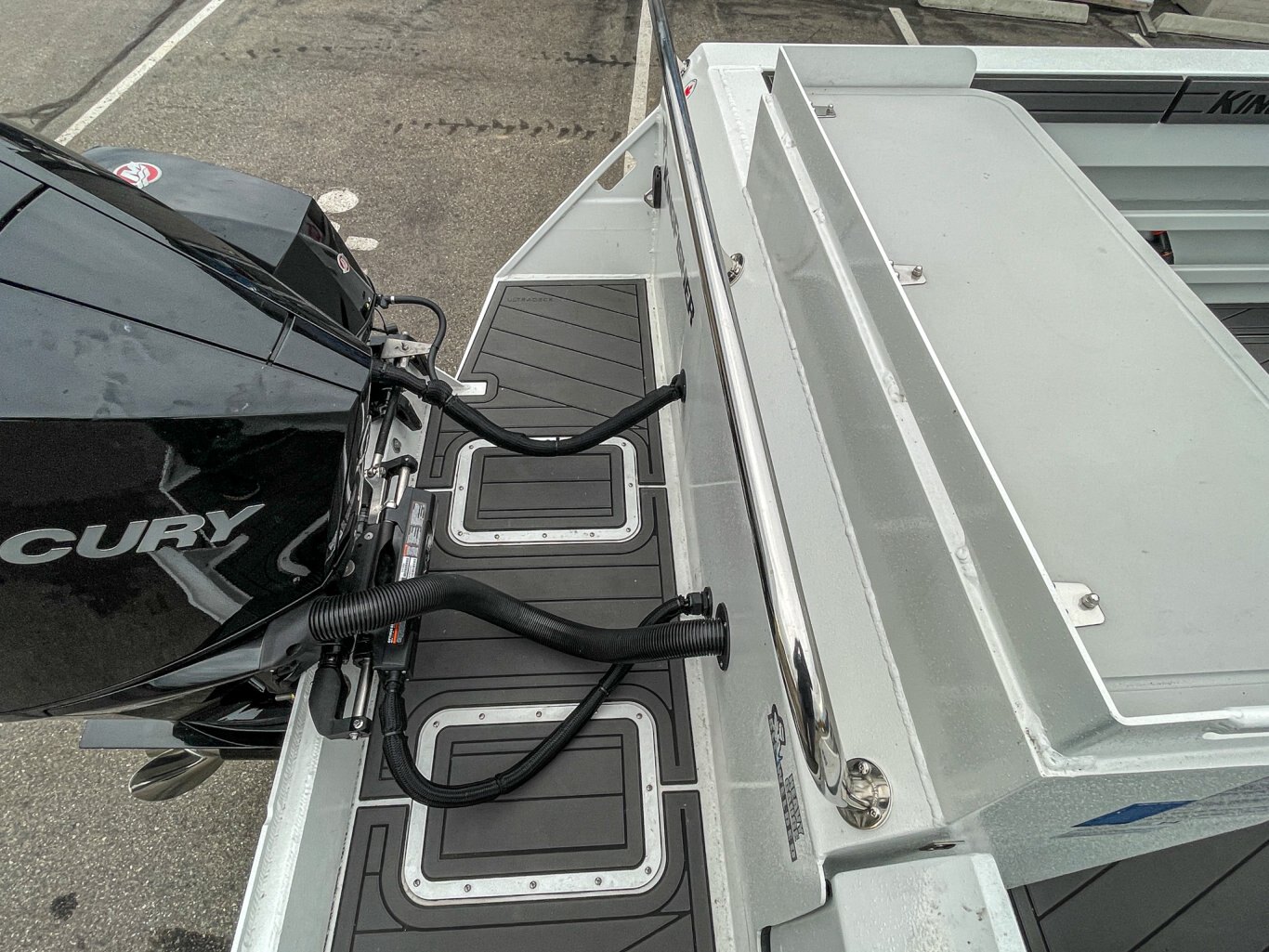 2025 KingFisher 2725 XRS