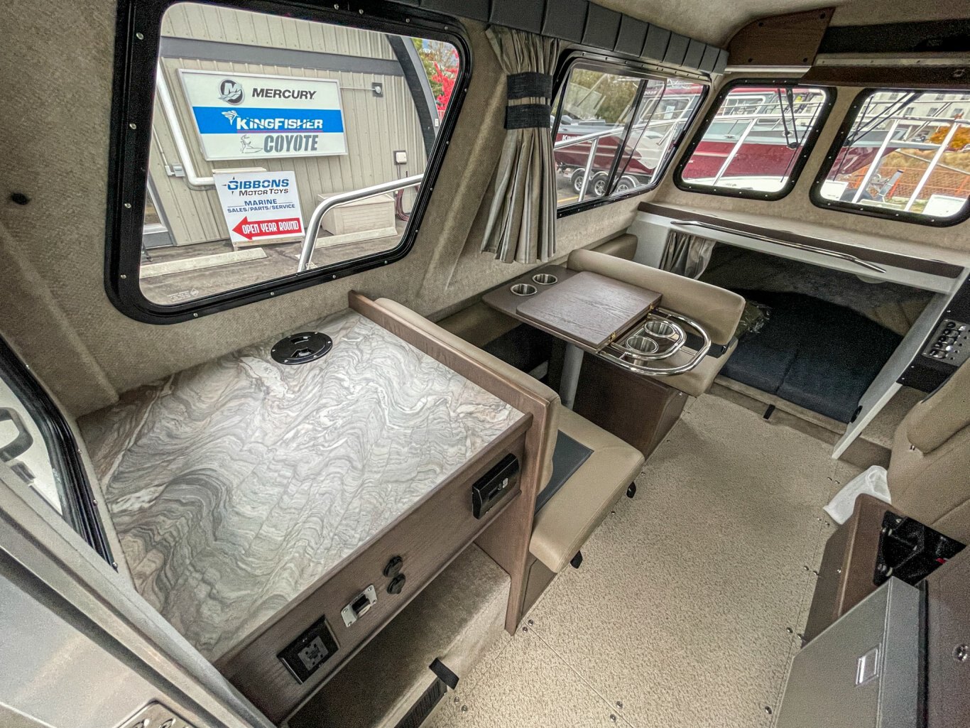 2025 KingFisher 2725 XRS