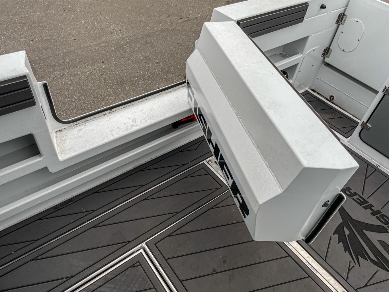 2025 KingFisher 2725 XRS