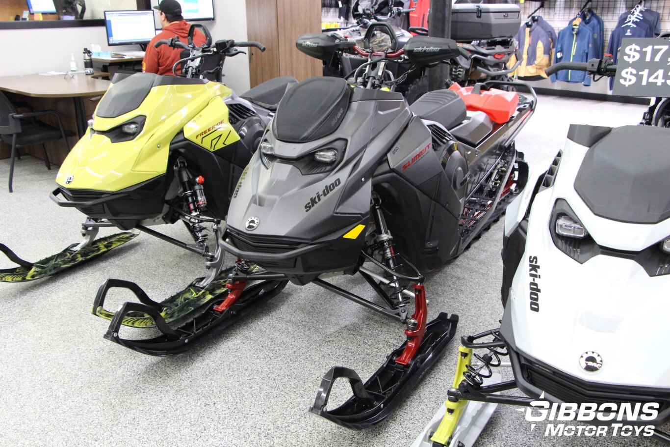 2025 Ski Doo Special Edition Summit Adrenaline with Edge package Rotax® 850 E TEC® 154 Carbon Black