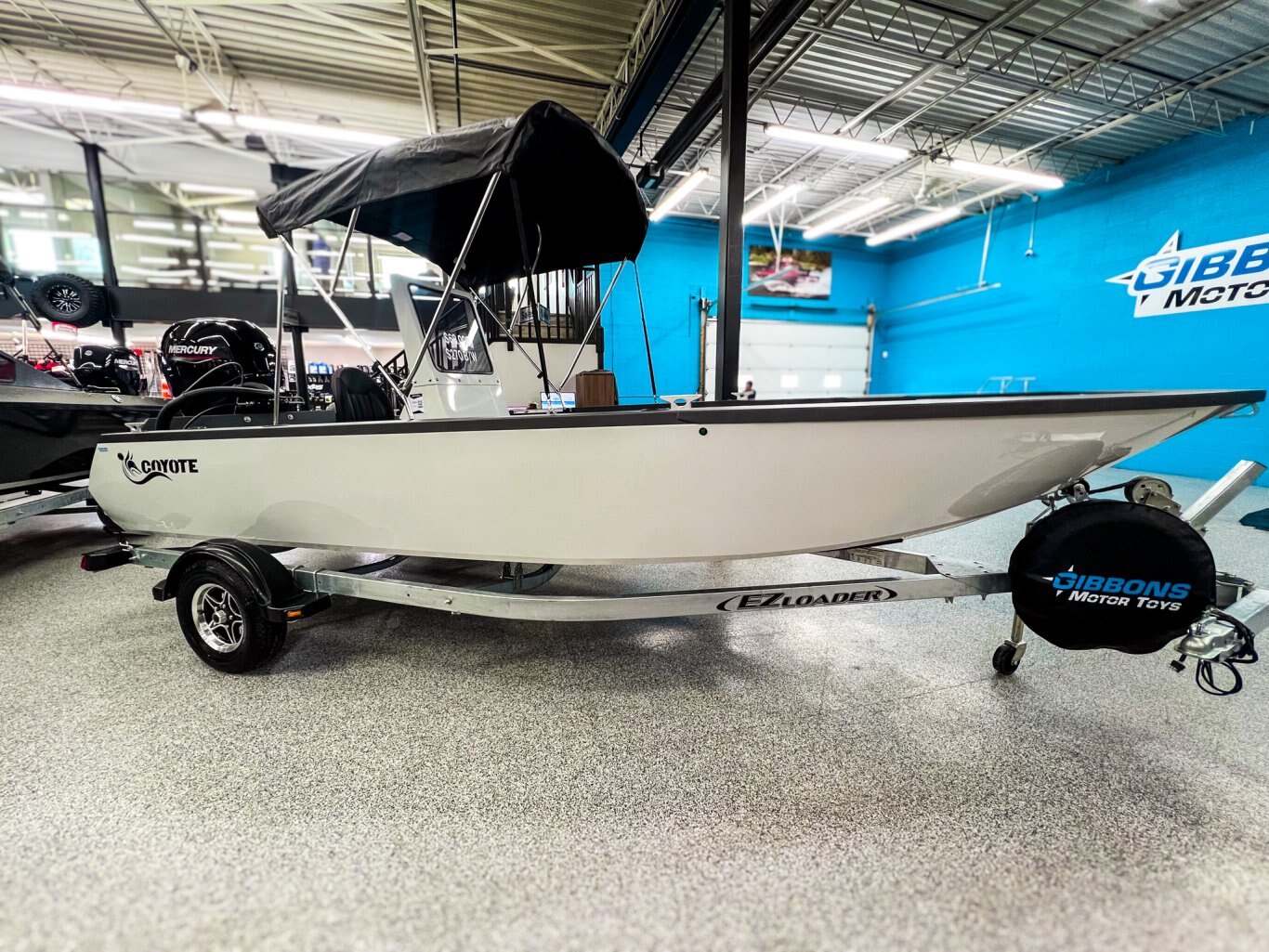 2025 Coyote 180 Otter C/C