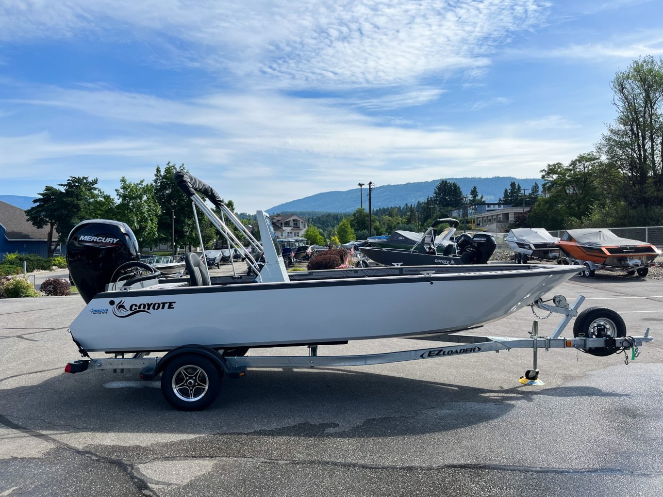 2025 Coyote 180 Otter C/C