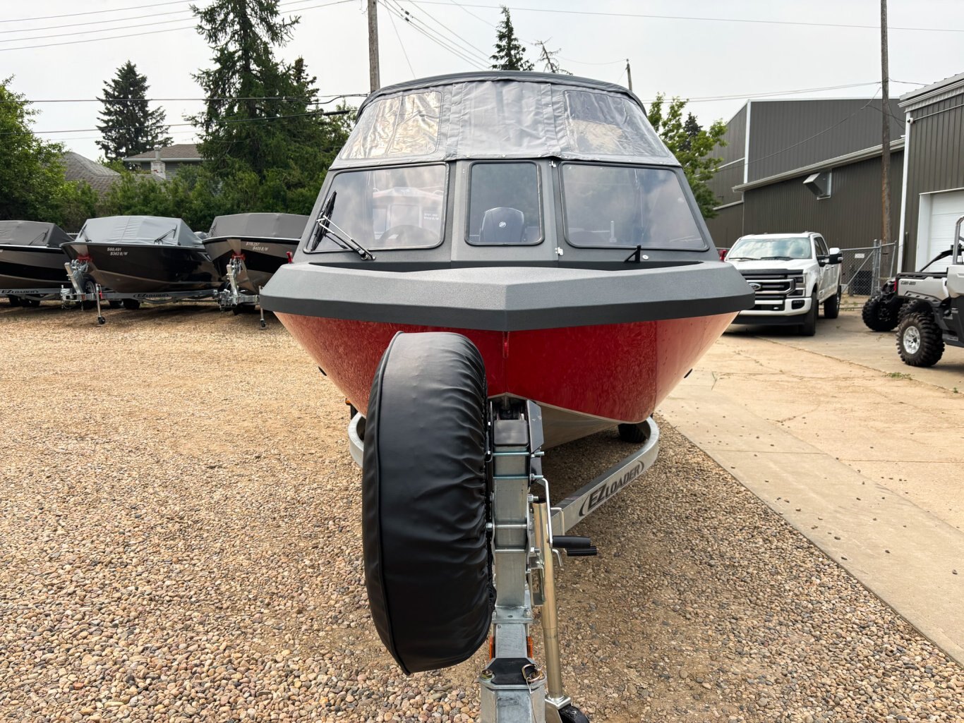 2025 Coyote 180 Slash