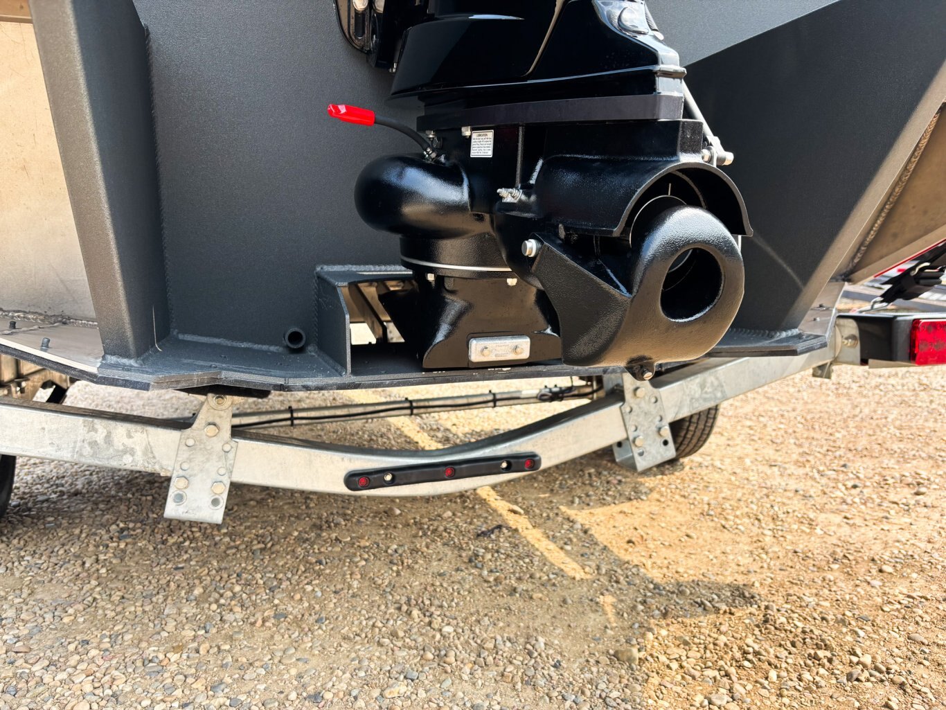 2025 Coyote 180 Slash