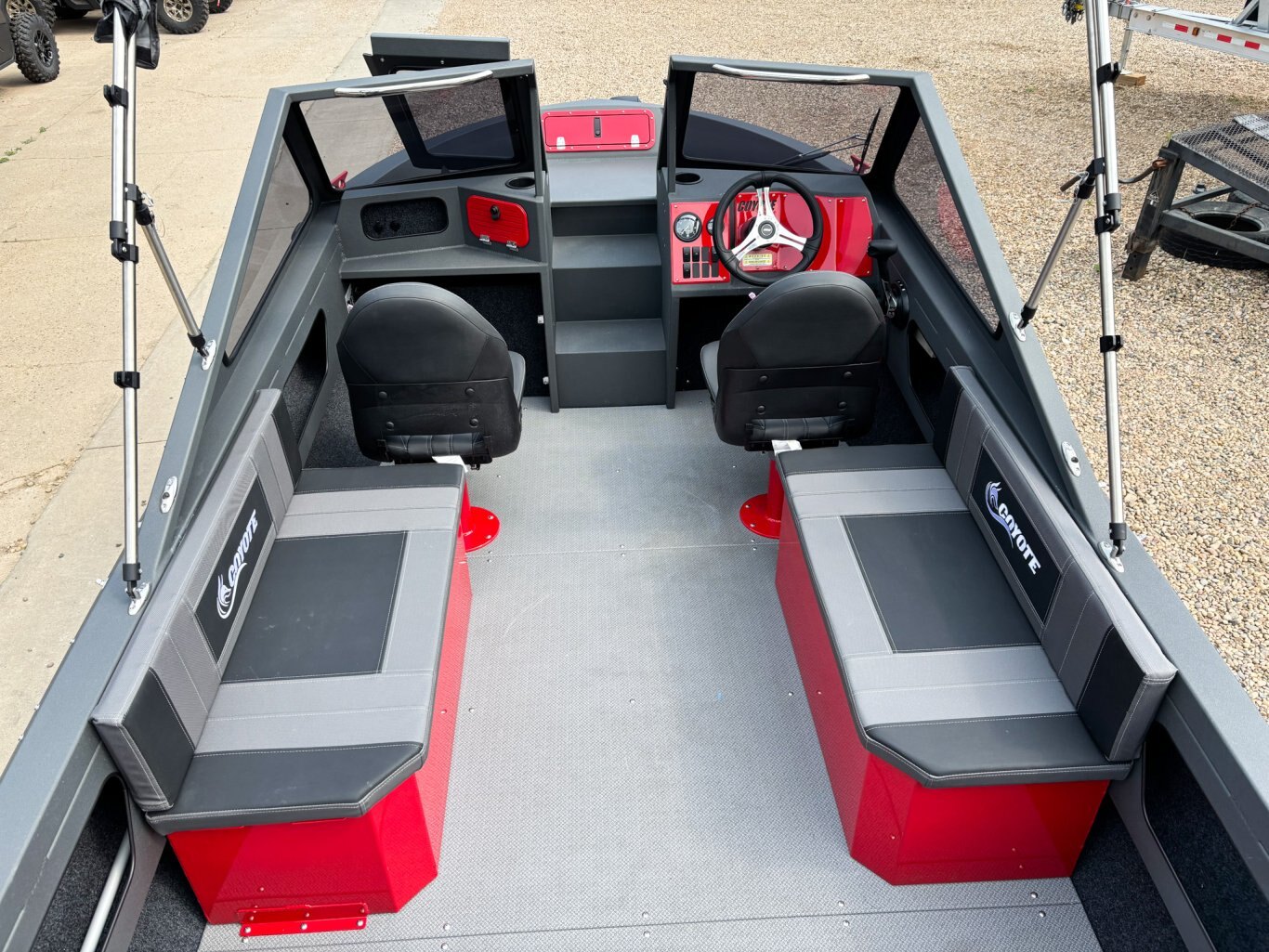 2025 Coyote 180 Slash