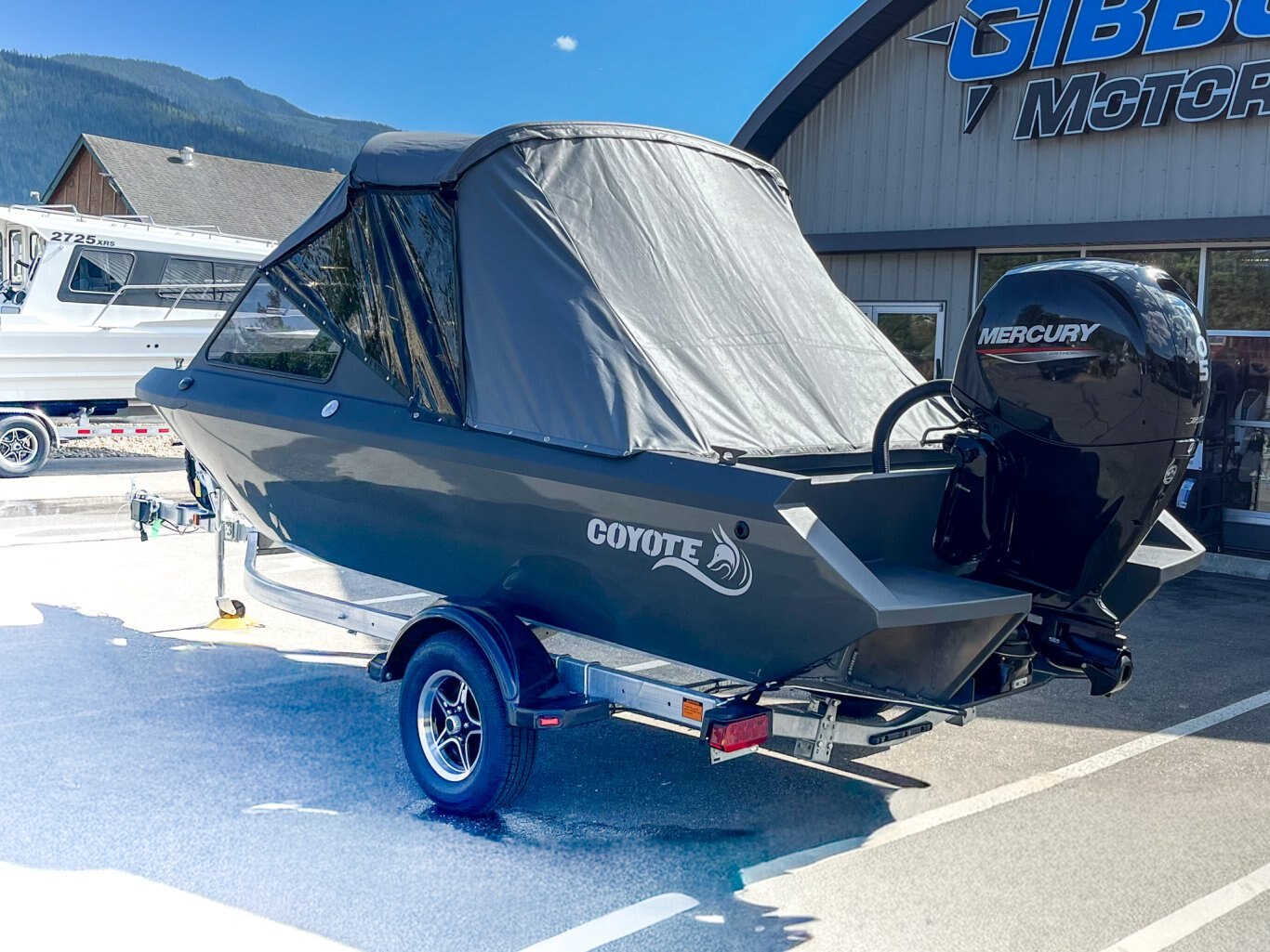 2025 Coyote 180 Slash