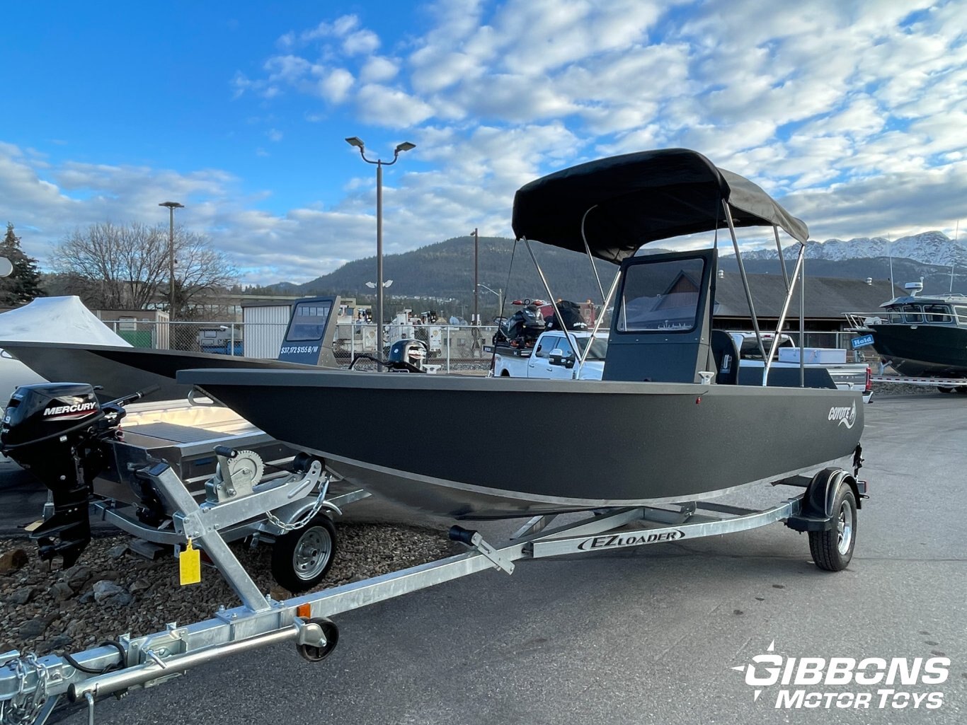 2025 Coyote 165 Otter