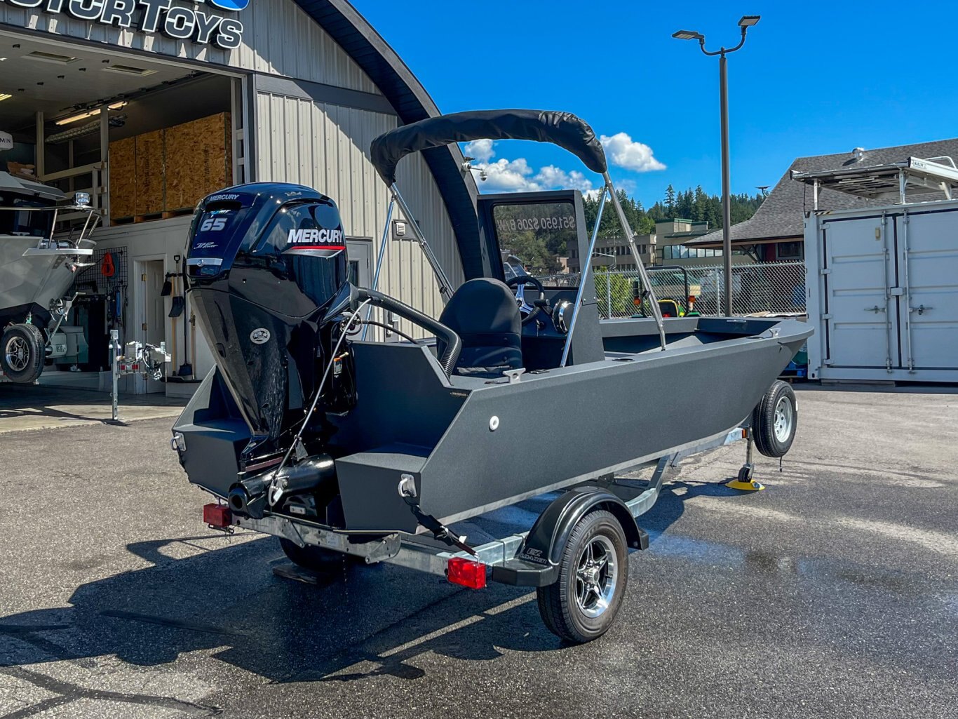 2025 Coyote 165 Otter