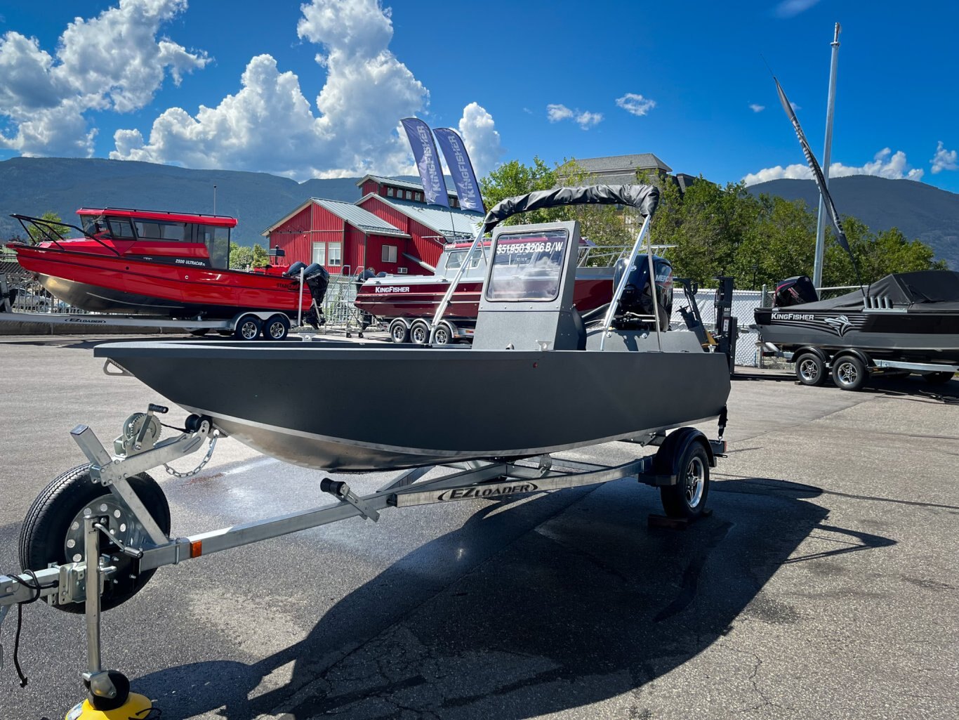 2025 Coyote 165 Otter