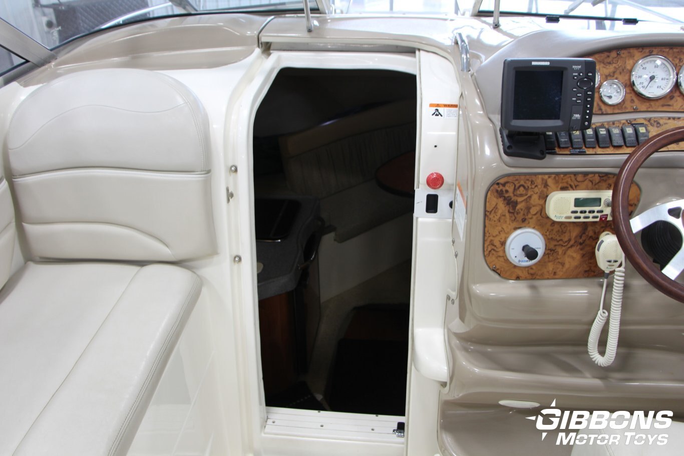 2006 Larson 260 Cabrio