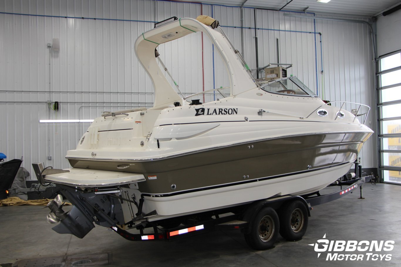 2006 Larson 260 Cabrio