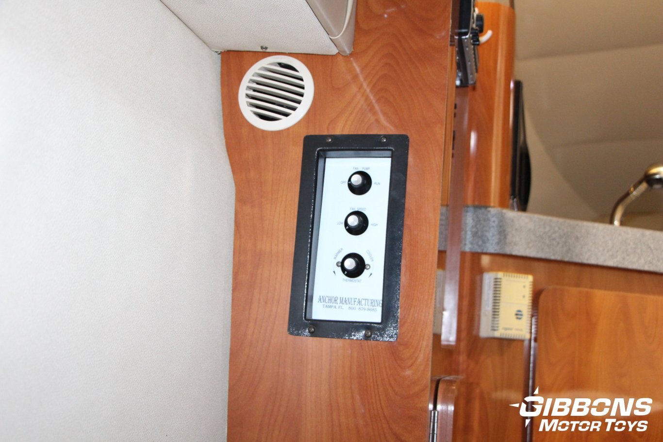 2006 Larson 260 Cabrio