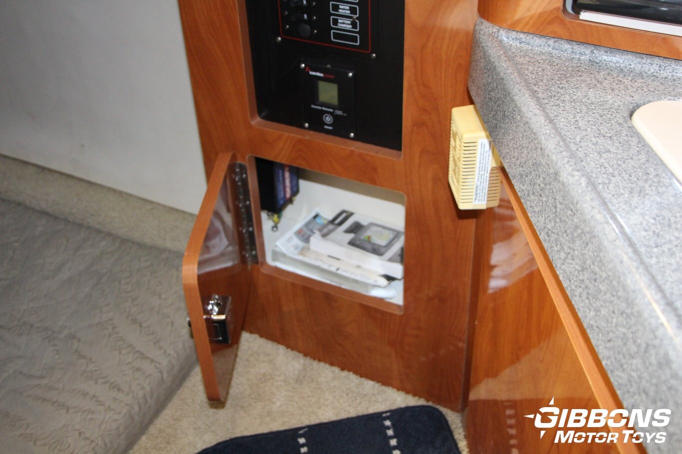 2006 Larson 260 Cabrio