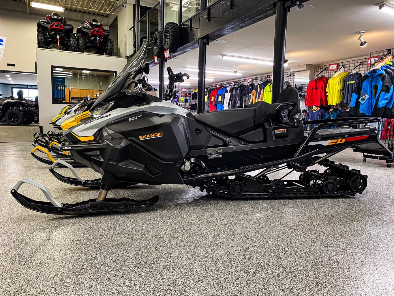2026 Ski Doo Skandic LE Rotax® 900 ACE™ Catalyst Grey