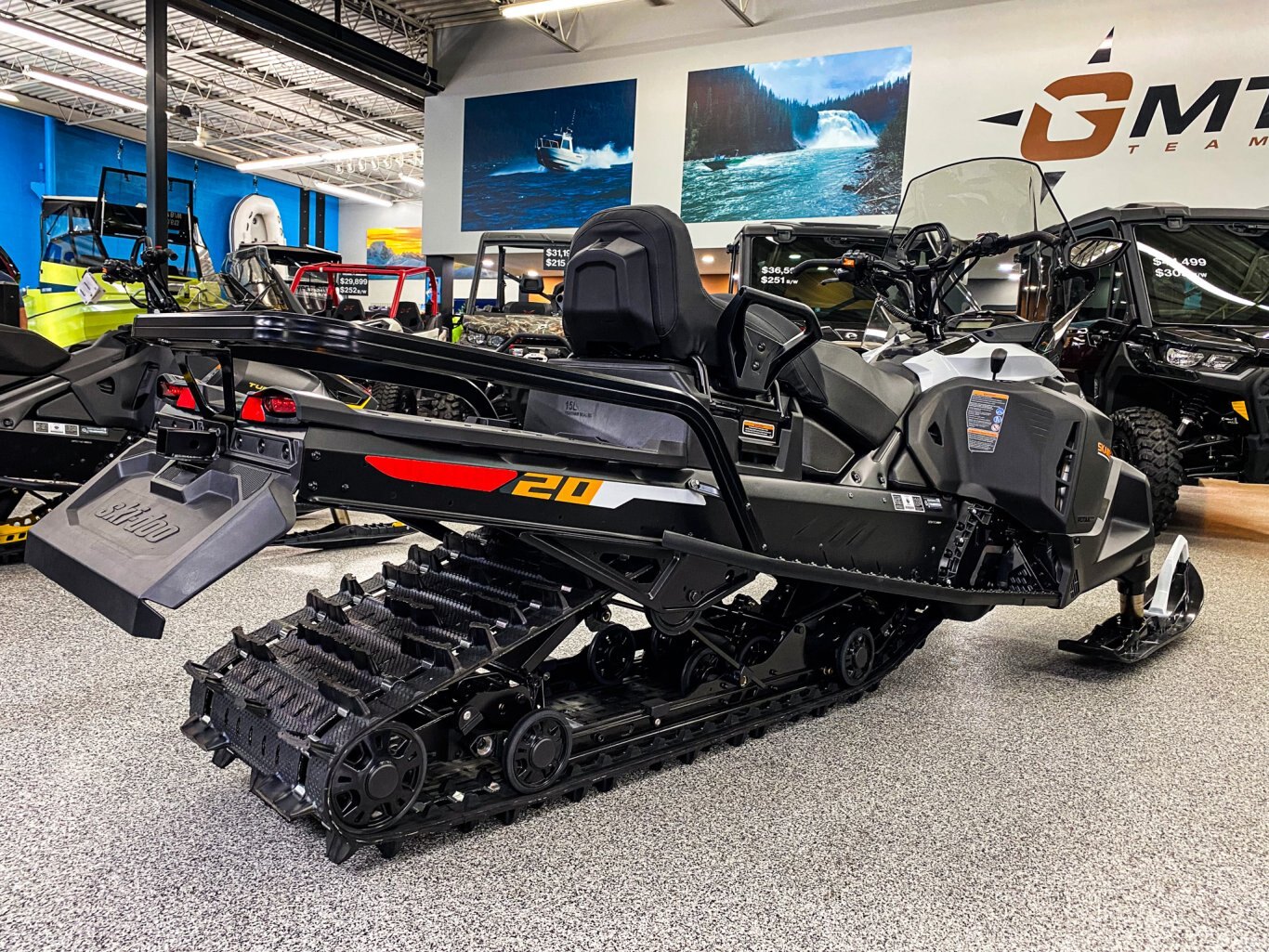 2026 Ski Doo Skandic LE Rotax® 900 ACE™ Catalyst Grey