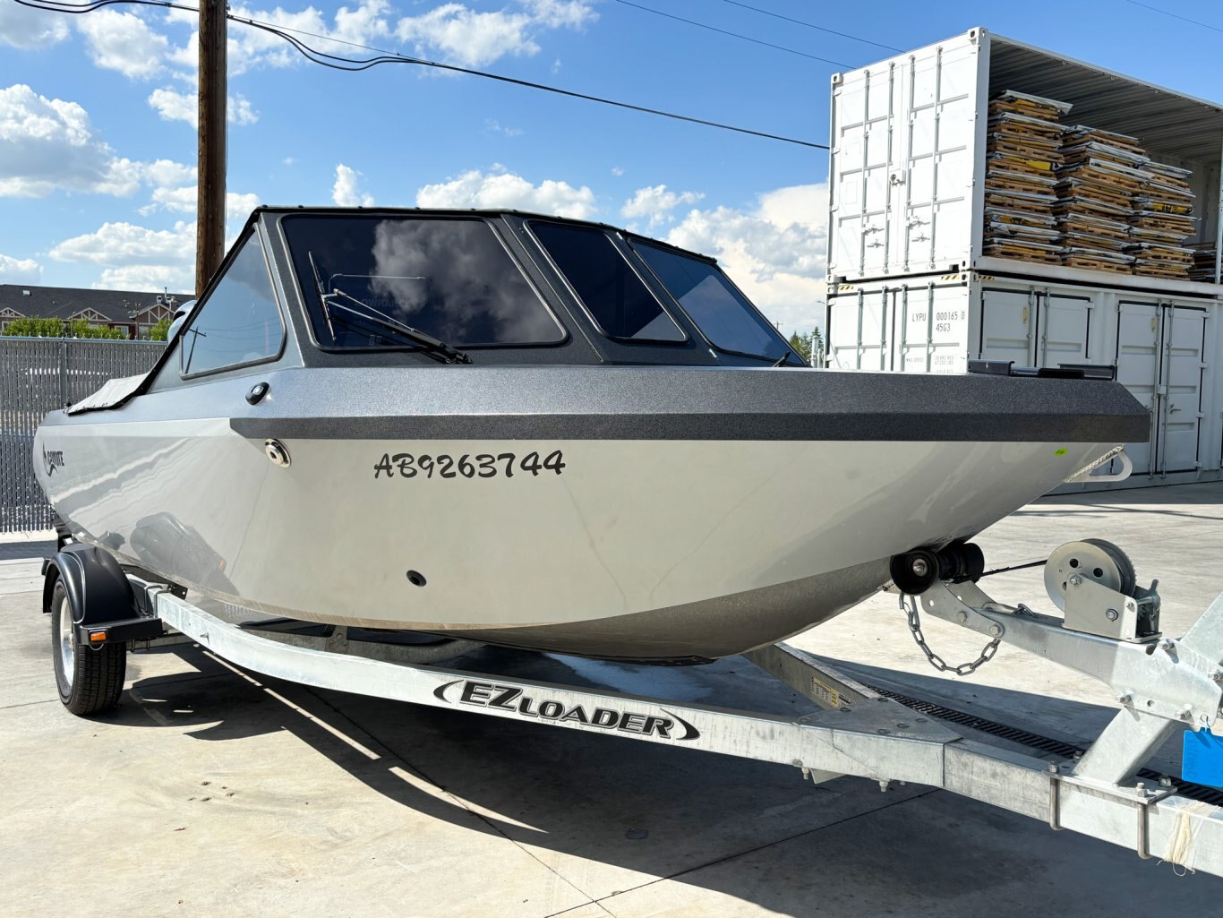 2023 Coyote 180 Slash