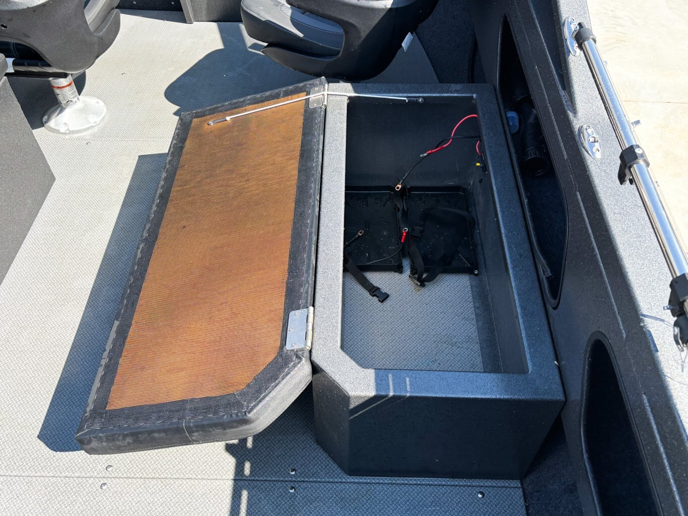 2023 Coyote 180 Slash