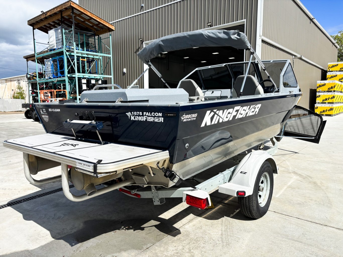 2020 KingFisher 1875 Falcon