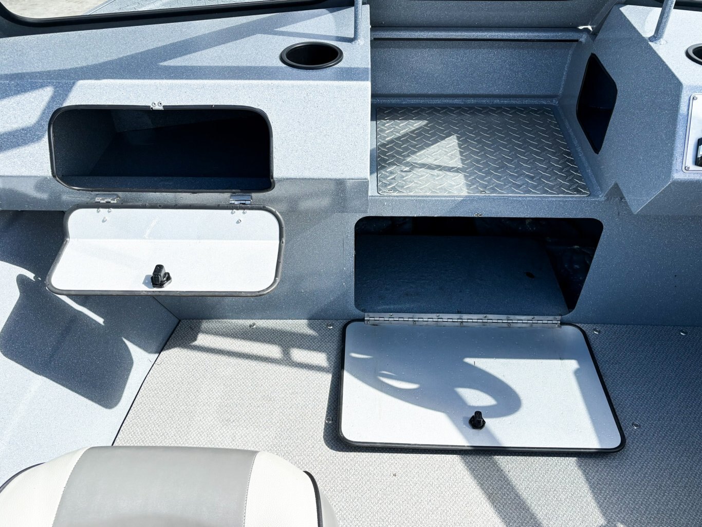 2020 KingFisher 1875 Falcon