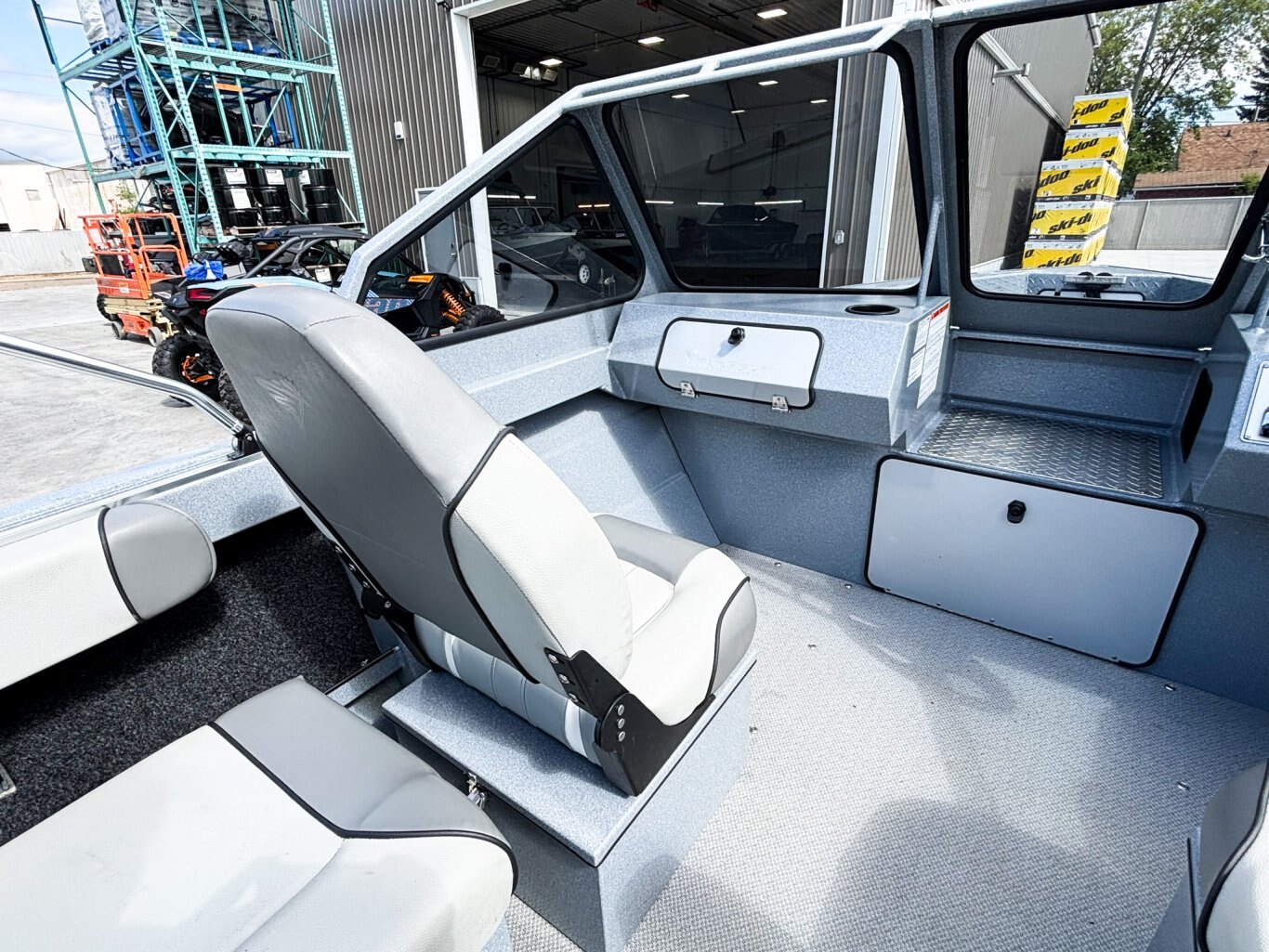 2020 KingFisher 1875 Falcon