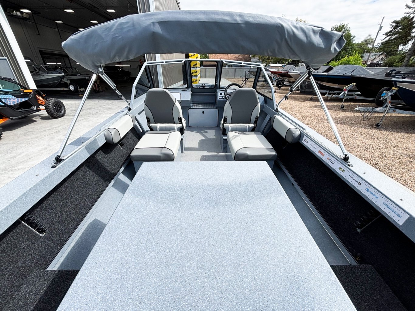 2020 KingFisher 1875 Falcon