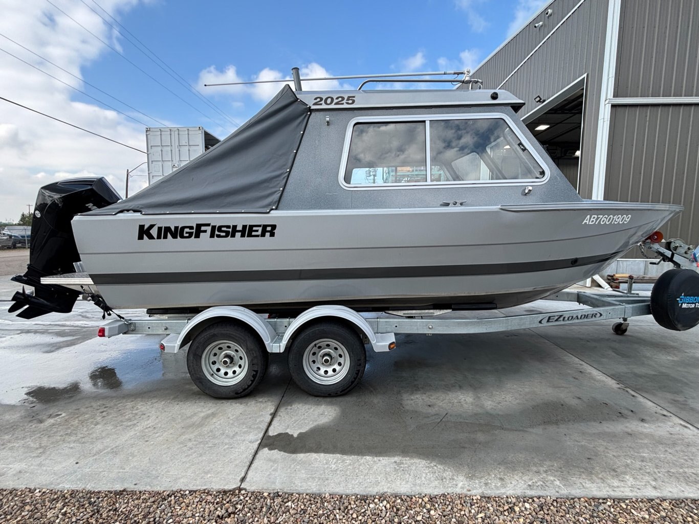 2021 KingFisher 2025 Escape HT