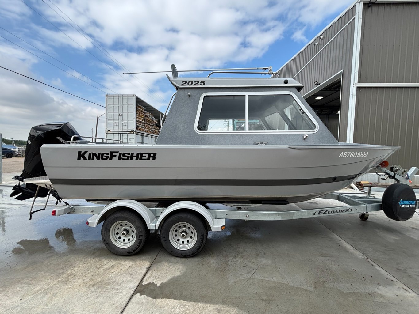 2021 KingFisher 2025 Escape HT