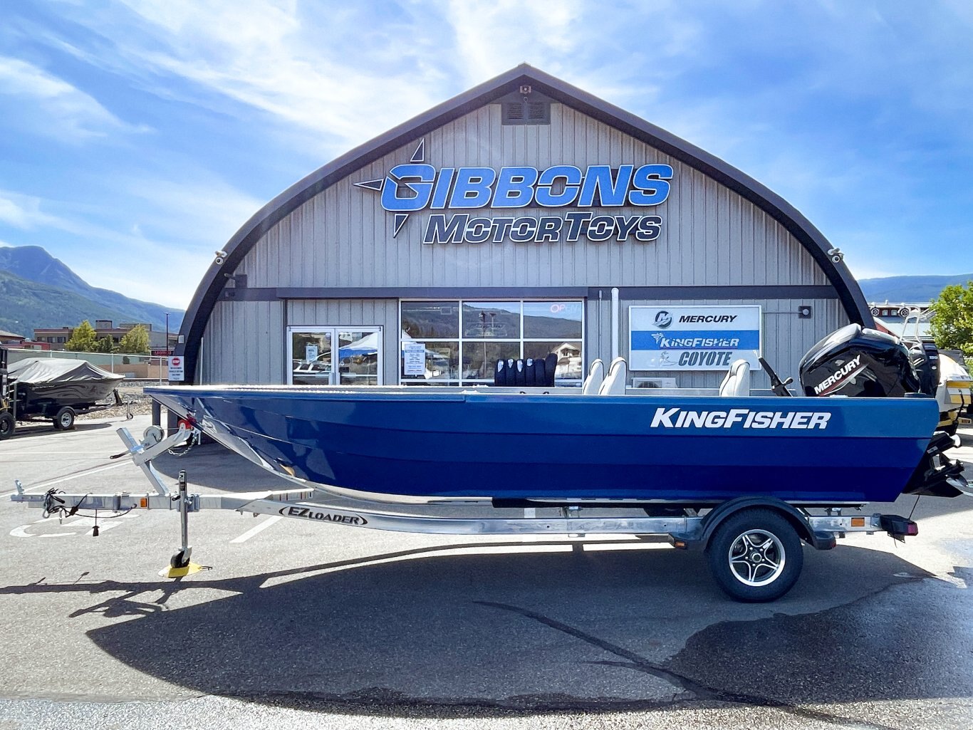 2026 KingFisher 1825 Warrior Tiller