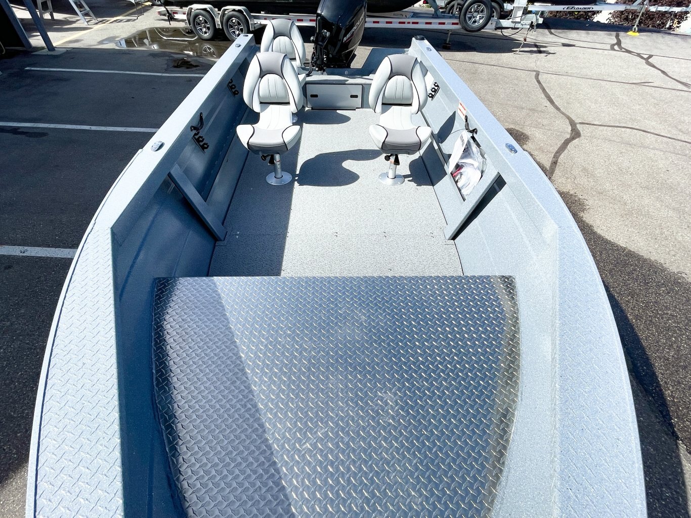 2026 KingFisher 1825 Warrior Tiller