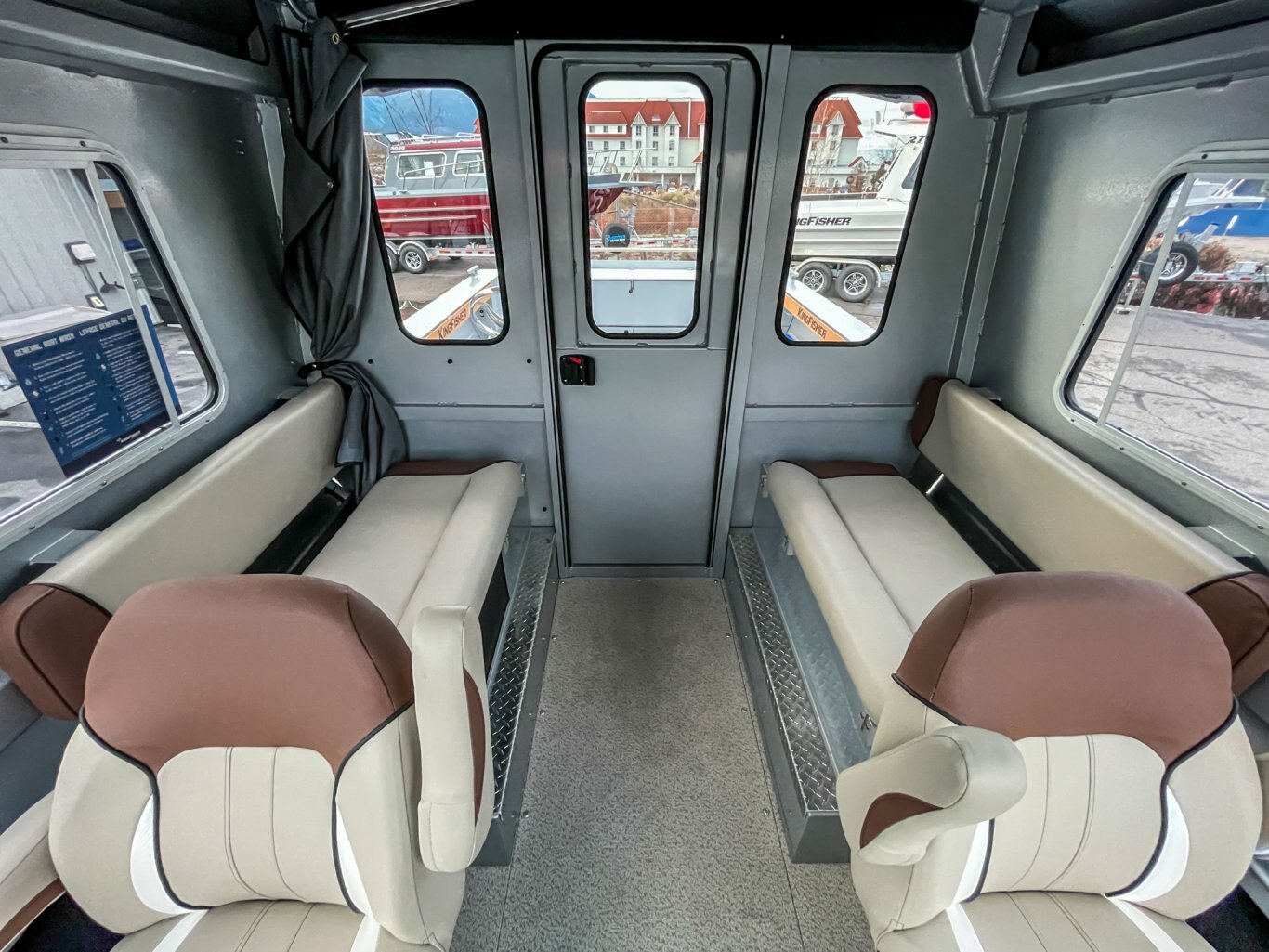 2026 Kingfisher 2425 Escape HT