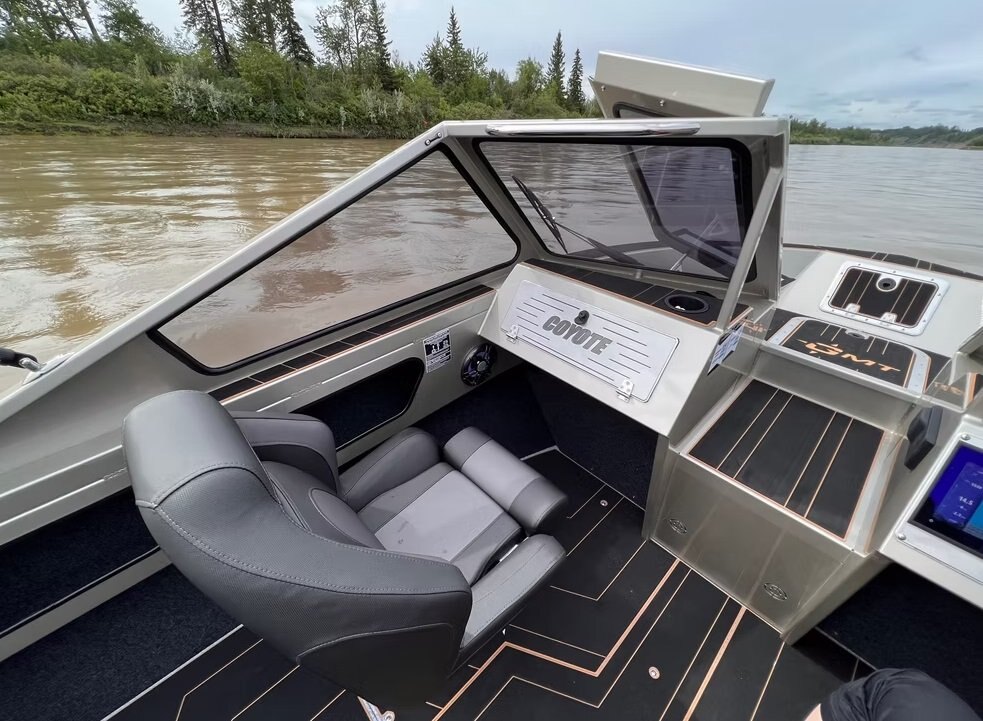 2026 Coyote 190 predator