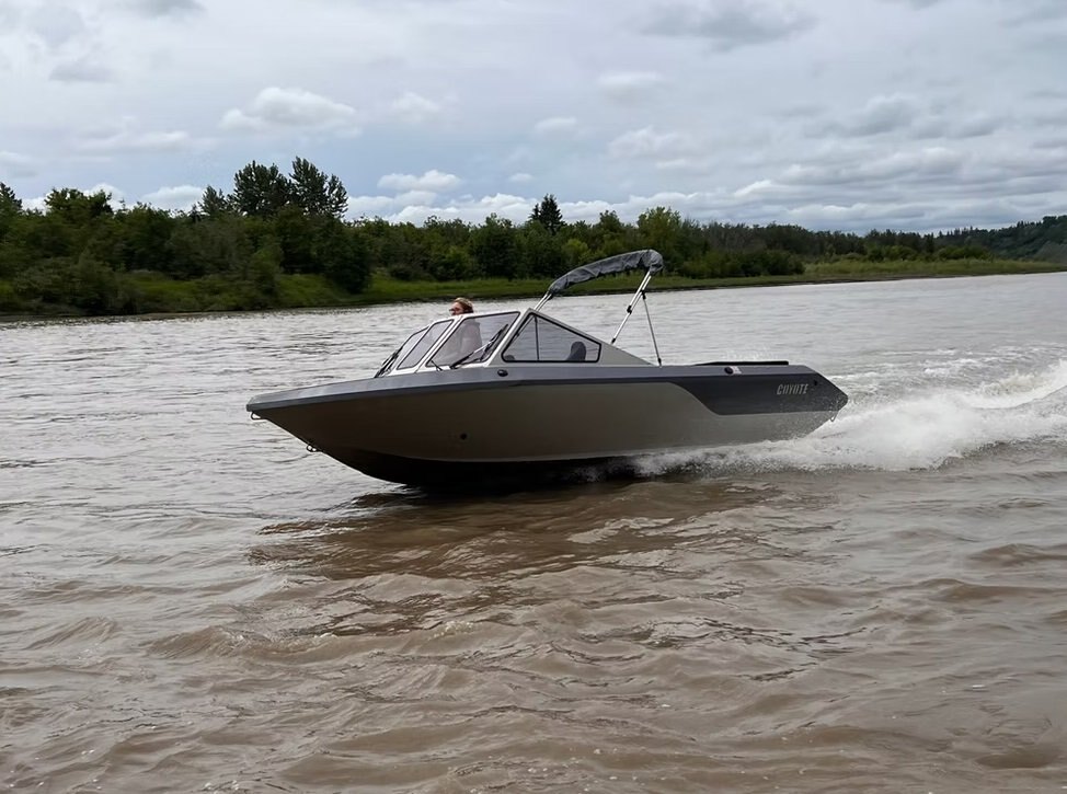 2026 Coyote 190 predator