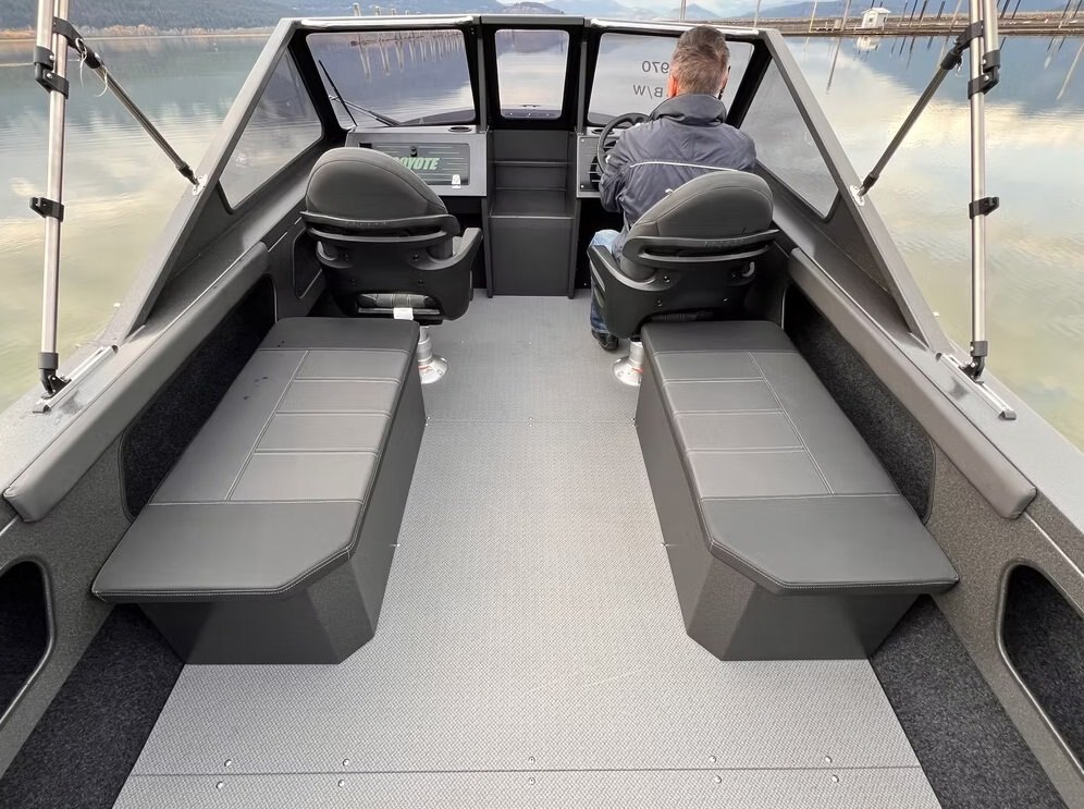 2026 Coyote 195 Laker