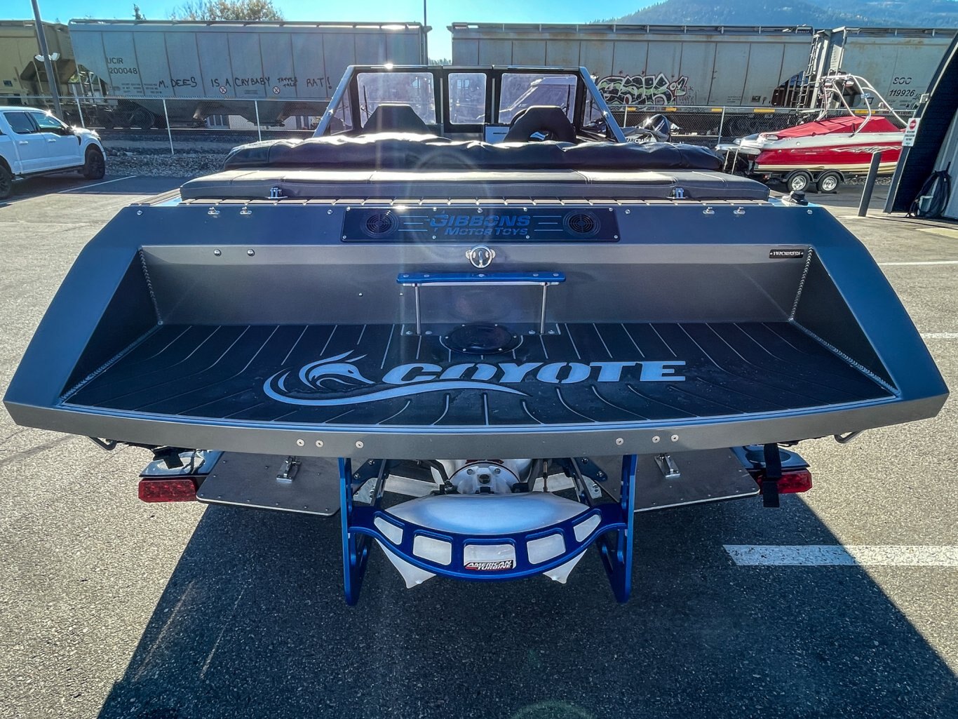 2026 Coyote 190 Predator Rear Bench