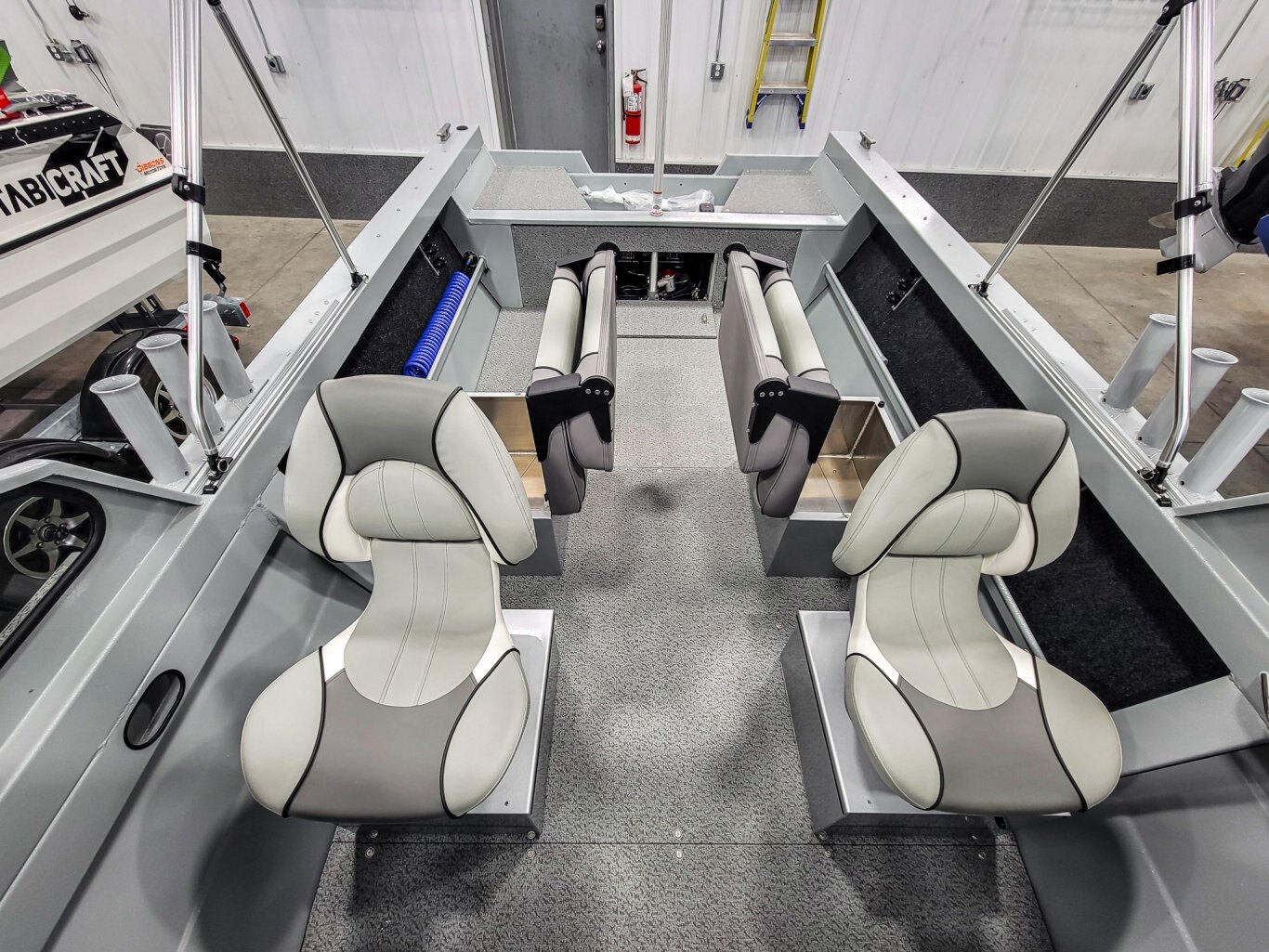 2026 Kingfisher 1825 Falcon